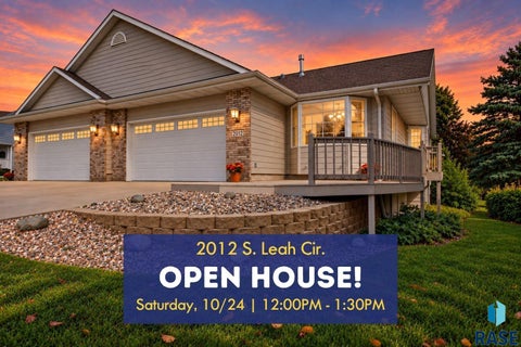 Photo of 2012 S Leah Cir, Sioux Falls, SD 57106 (MLS # 22607709)