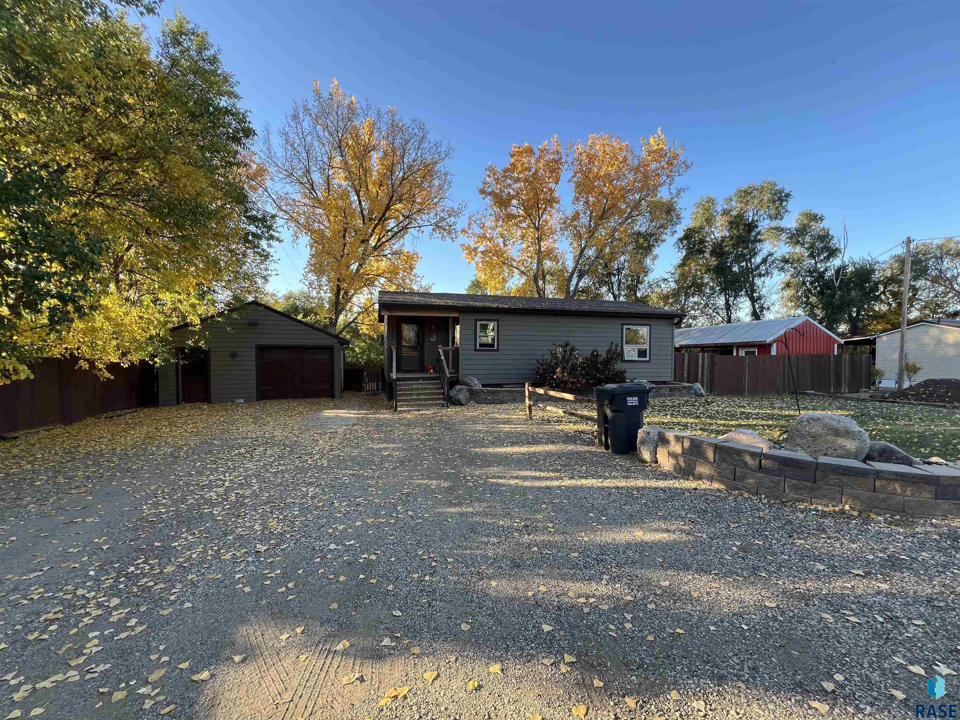 Photo 1 of 19 — 409 W 2ND St, Oacoma, SD 57365