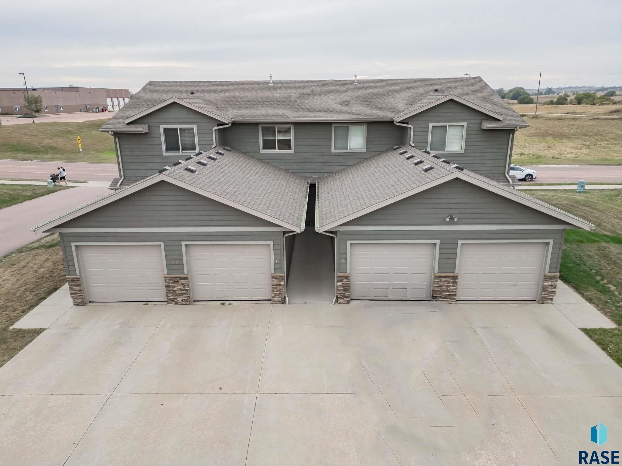 412 N Sioux Blvd
