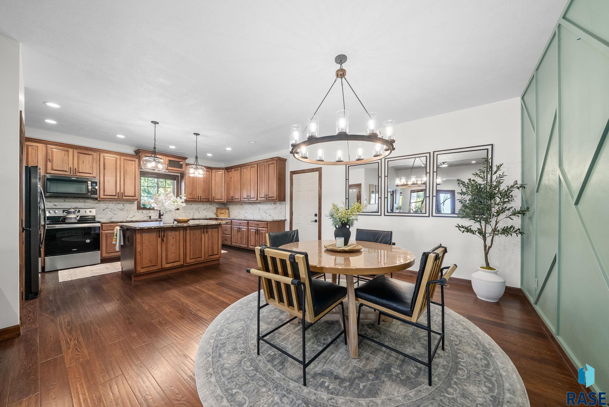 4900 E Cattail Dr