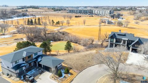 Photo of 8601 N Torchwood Pl, Sioux Falls, SD 57110 (MLS # 22508718)