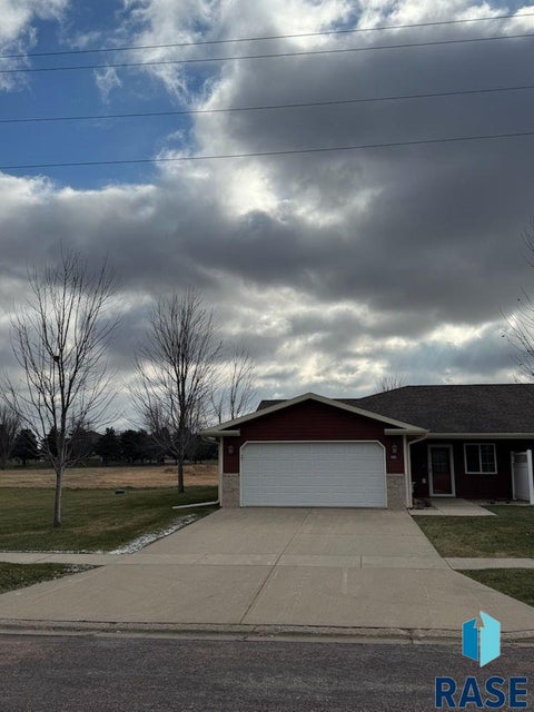 Homes For Sale - 201 W Willow Street<br/> Beresford, SD 57004