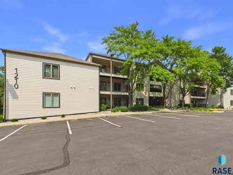 Photo of 1210 W 57th St 104 #104, Sioux Falls, SD 57108 (MLS # 22606230)