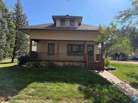 Homes For Sale - 201 E 3rd Street<br/> Marion, SD 57043