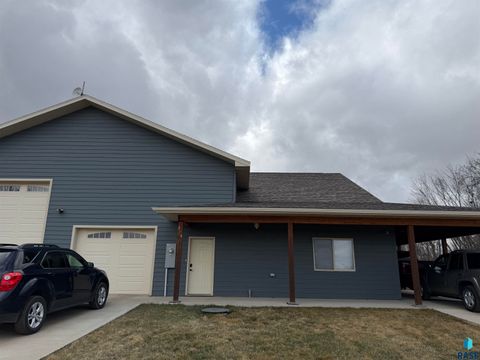 Homes For Sale - 219 S Division Avenue<br/> Madison, SD 57042