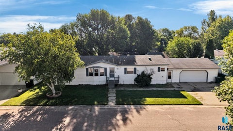 Mobile Home For Sale - 702 N Mallard Place<br/> Sioux Falls, SD 57107