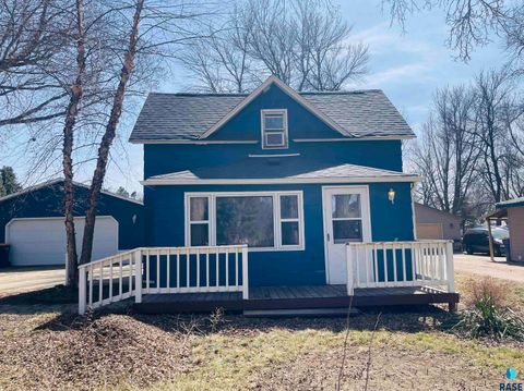 Photo of 321 4th St, Lyons, SD 57041 (MLS # 22602634)