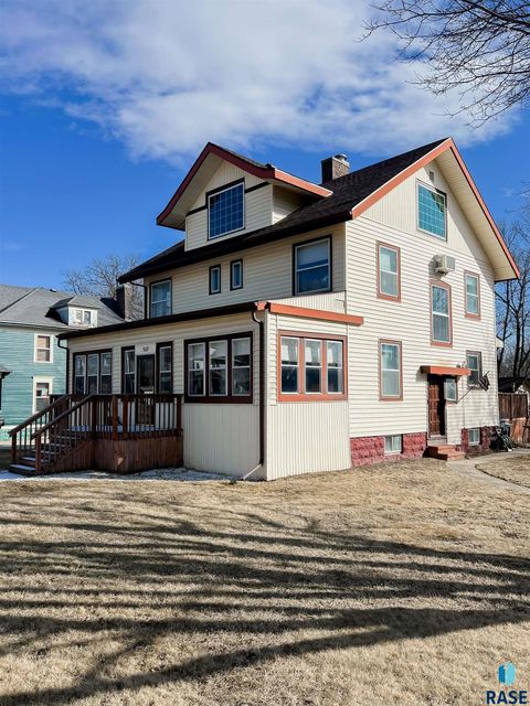 327 W Main St Luverne MN 56156