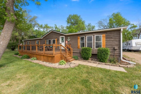 Homes For Sale - 6132 Dakota Avenue<br/> Madison, SD 57042