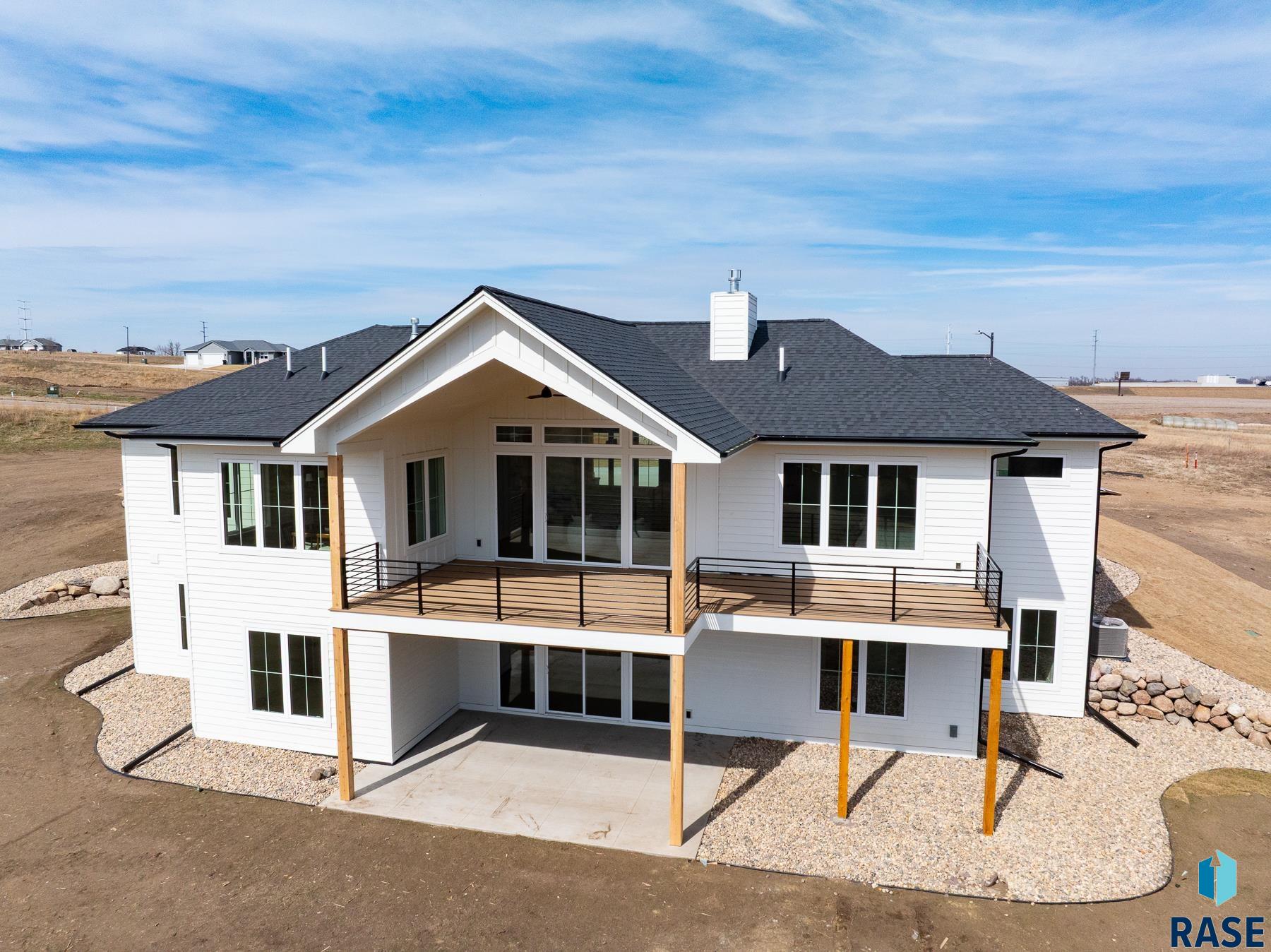 705 N Sapphire Cir