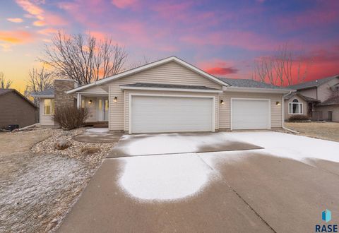 Homes For Sale - 201 E 9th Street<br/> Crooks, SD 57020