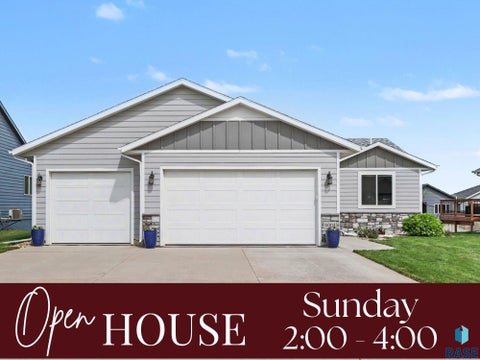 Homes For Sale - 4004 S Infield Avenue<br/> Sioux Falls, SD 57110