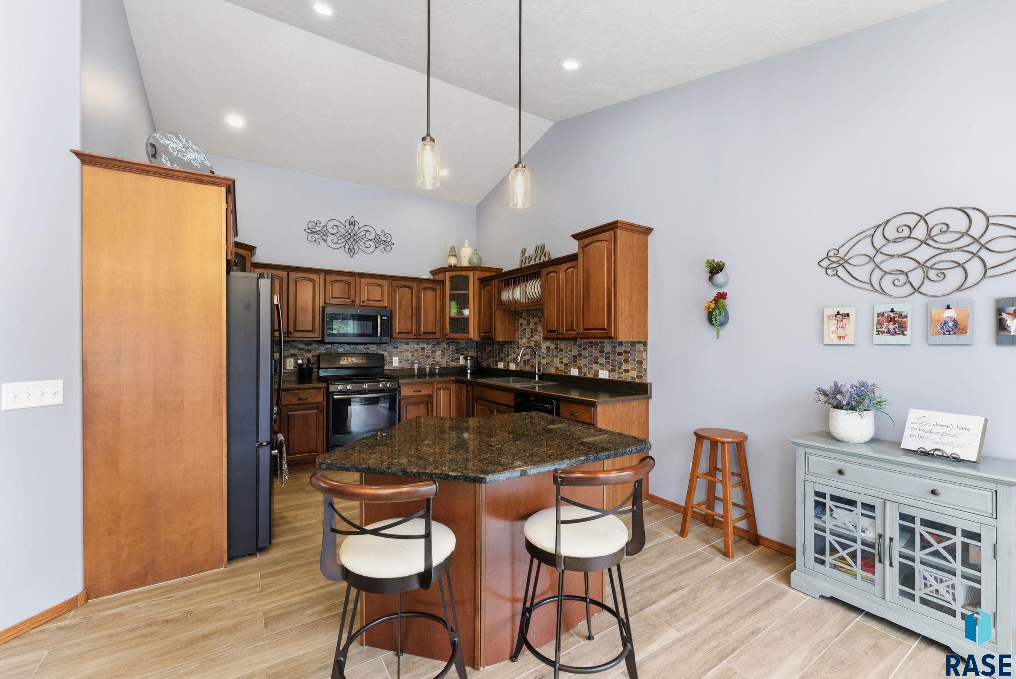 6520 S Heatherridge Trl