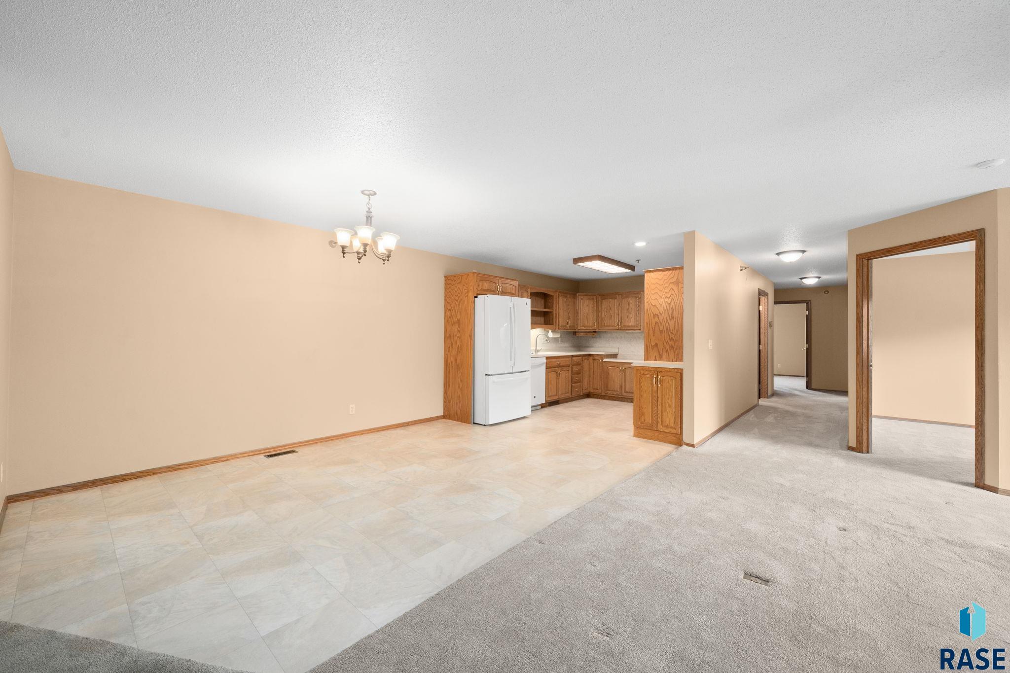 1641 S Cleveland Ave 206