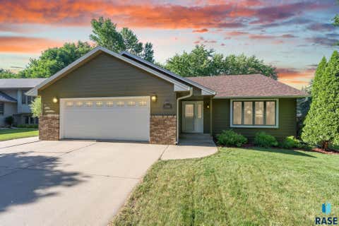 Homes For Sale - 5500 W 53rd Street<br/> Minnehaha County, Sioux Falls, SD 57106