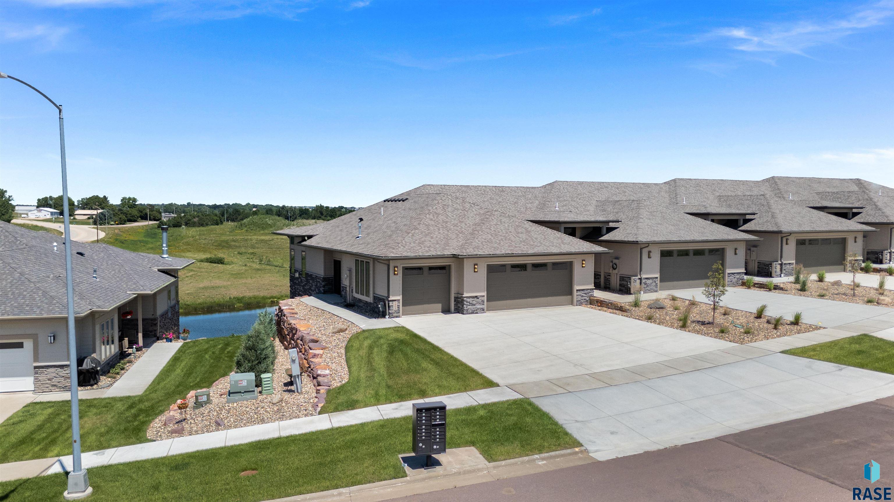 7804 E Bull Pine Trl