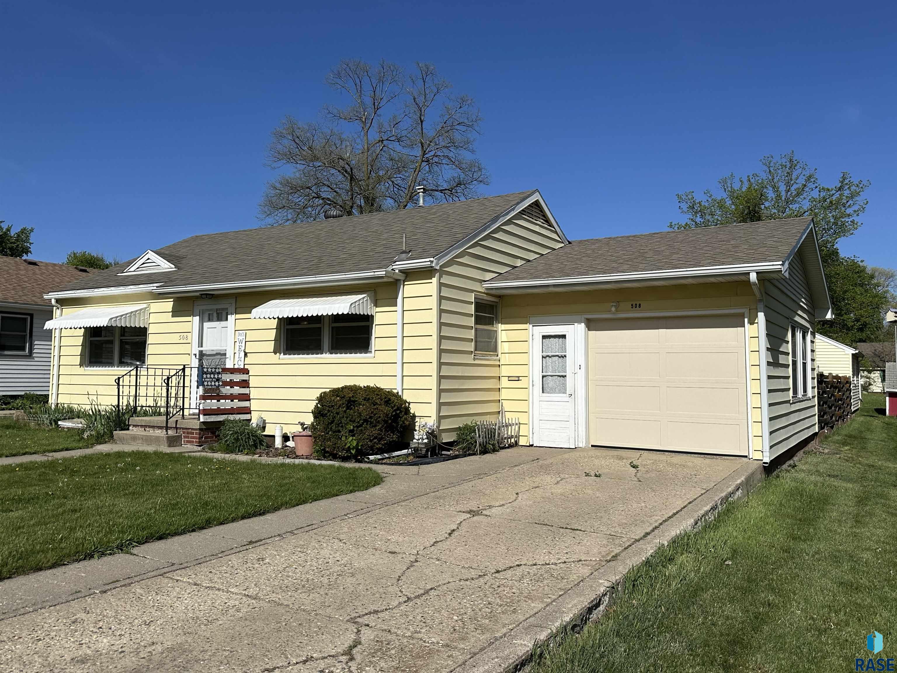 508 N Summit Ave