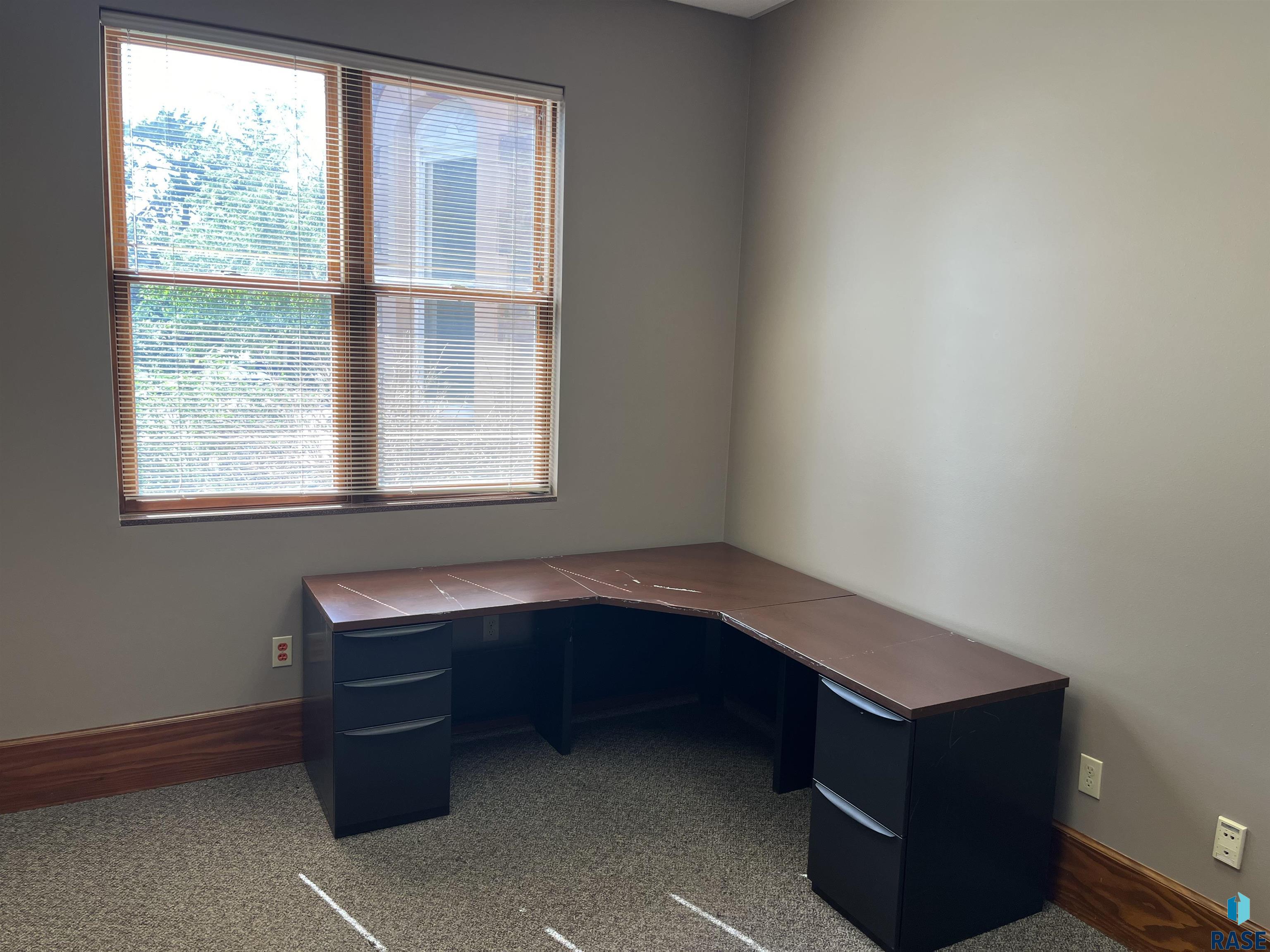 Sioux Falls, South Dakota 57103, United States, ,Commercial,Active,255120