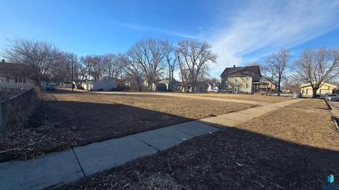 Photo of N Blauvelt Ave, Sioux Falls, SD 57103 (MLS # 22602541)