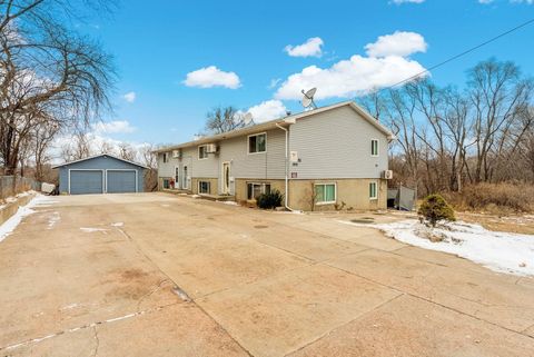 Photo of 1915 N Mable Ave, Sioux Falls, SD 57103 (MLS # 22600162)