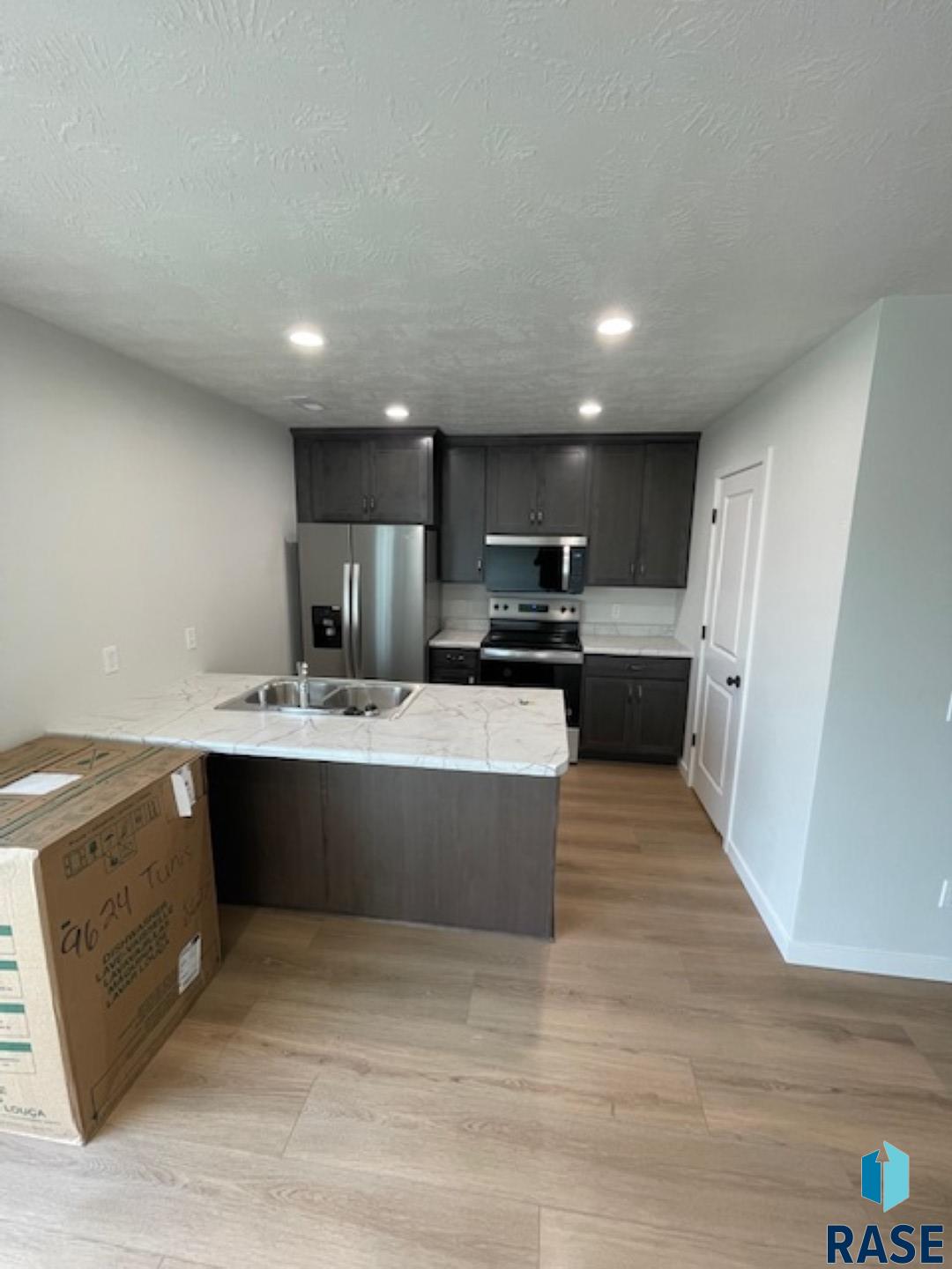 9624 W Tunis Dr