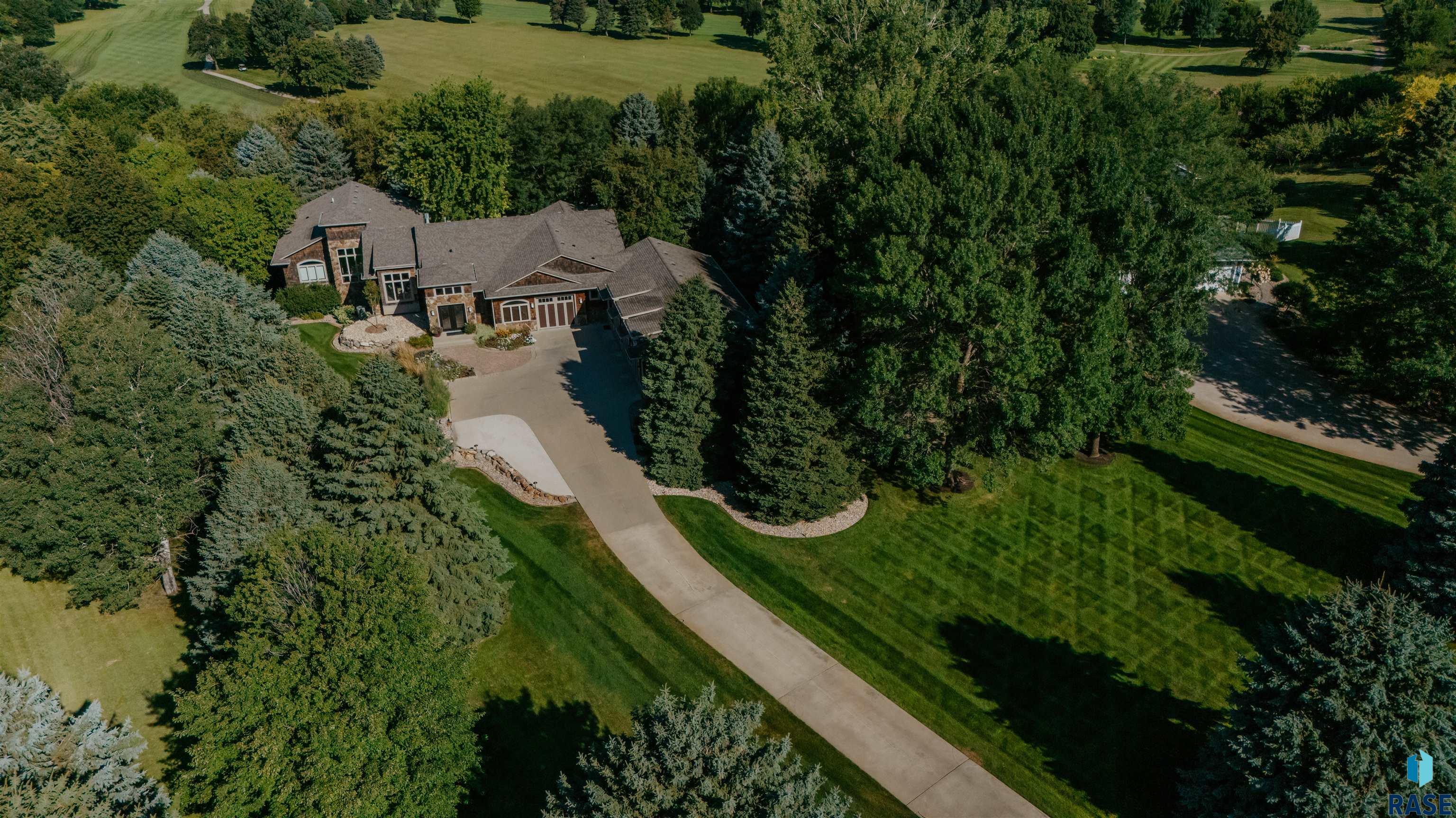 411 S Country Club Ave