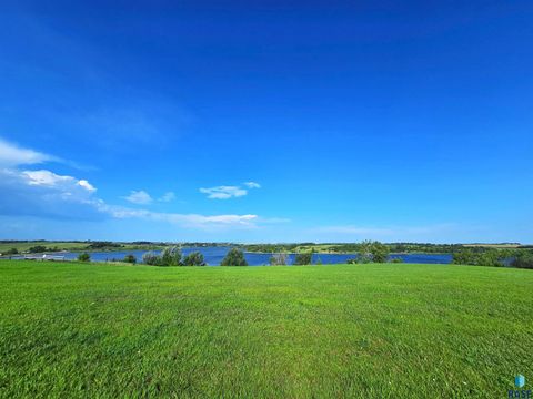 Photo of 26165 W Sunset Ct W W, Canistota, SD 57012 (MLS # 22602319)