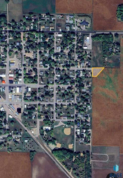 Vacant Land For Sale - E 3rd Street<br/> Colton, SD 57018