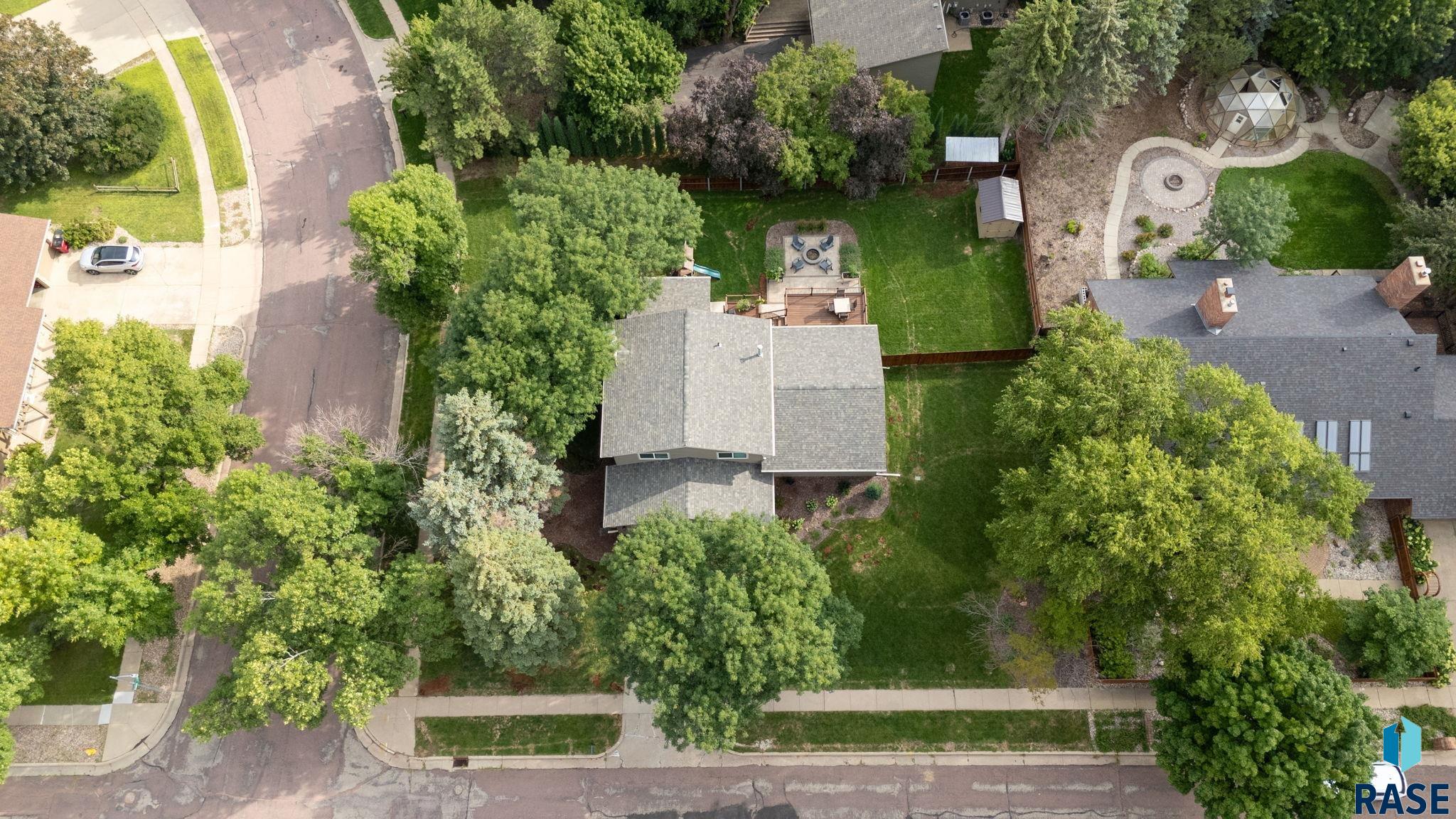 Sioux Falls, South Dakota 57105, United States, 4 Bedrooms Bedrooms, ,3 BathroomsBathrooms,Residential,Active,186542