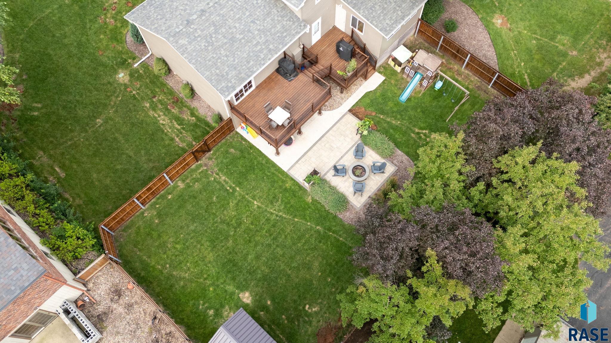 Sioux Falls, South Dakota 57105, United States, 4 Bedrooms Bedrooms, ,3 BathroomsBathrooms,Residential,Active,186542