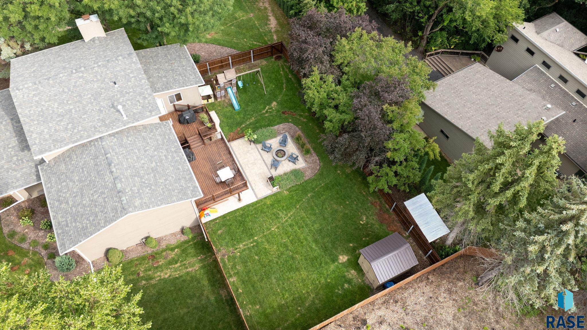 Sioux Falls, South Dakota 57105, United States, 4 Bedrooms Bedrooms, ,3 BathroomsBathrooms,Residential,Active,186542