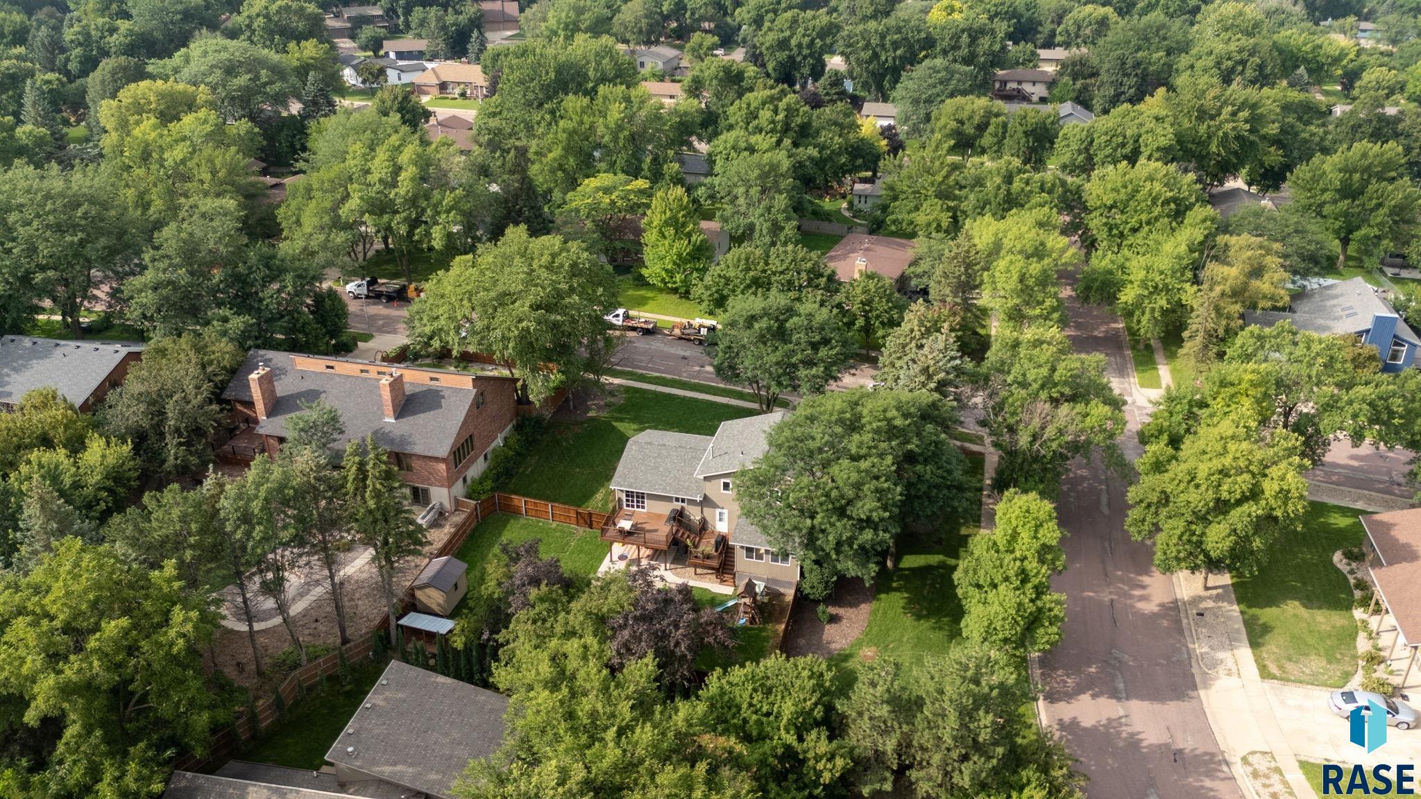 Sioux Falls, South Dakota 57105, United States, 4 Bedrooms Bedrooms, ,3 BathroomsBathrooms,Residential,Active,186542