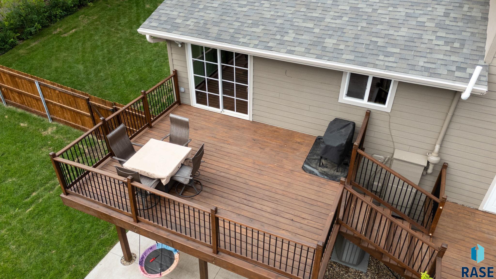 Sioux Falls, South Dakota 57105, United States, 4 Bedrooms Bedrooms, ,3 BathroomsBathrooms,Residential,Active,186542