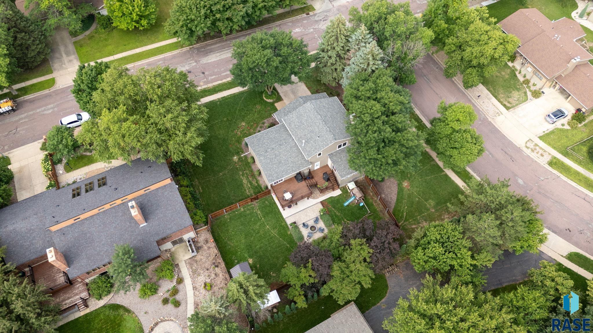 Sioux Falls, South Dakota 57105, United States, 4 Bedrooms Bedrooms, ,3 BathroomsBathrooms,Residential,Active,186542