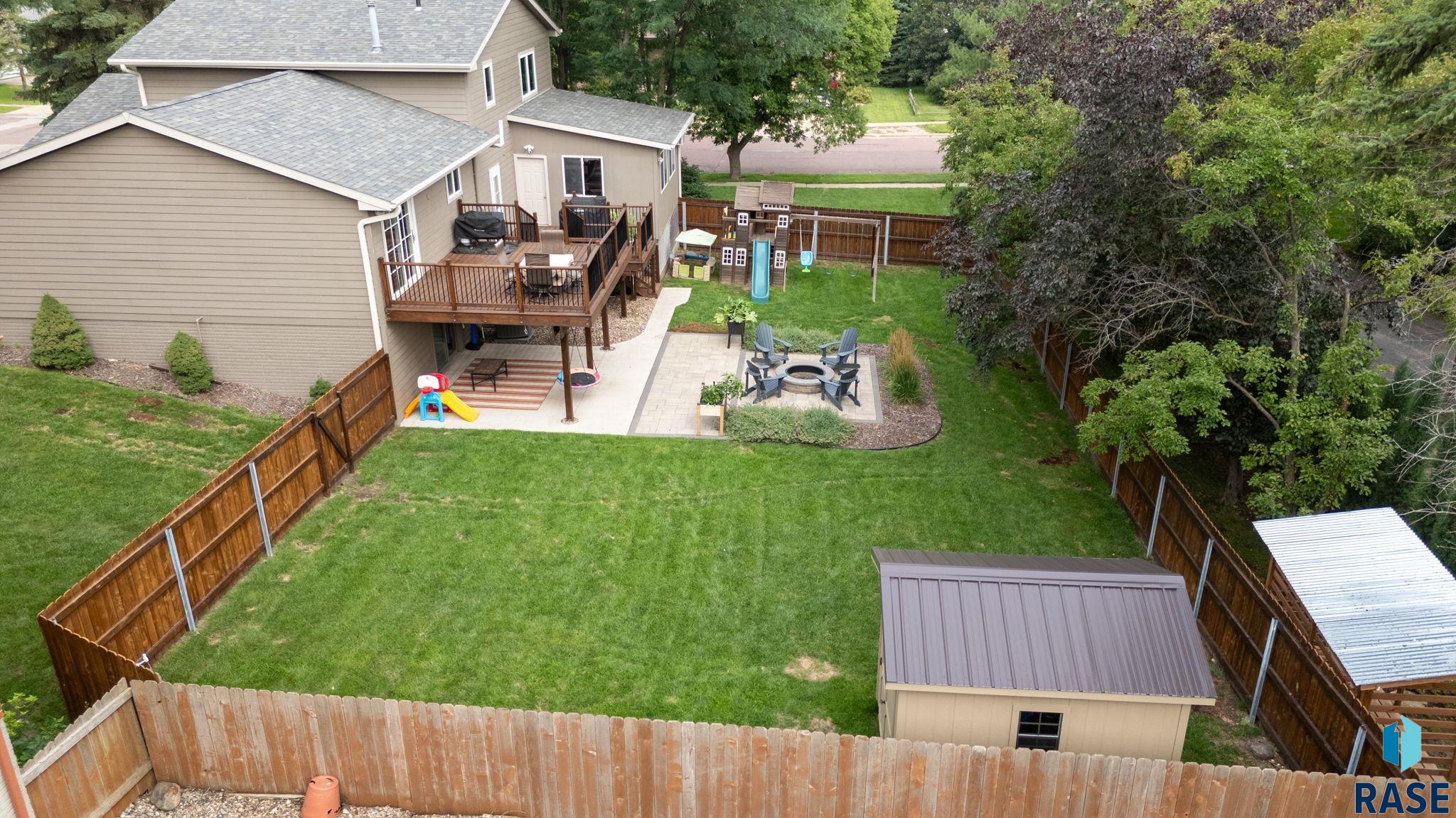 Sioux Falls, South Dakota 57105, United States, 4 Bedrooms Bedrooms, ,3 BathroomsBathrooms,Residential,Active,186542