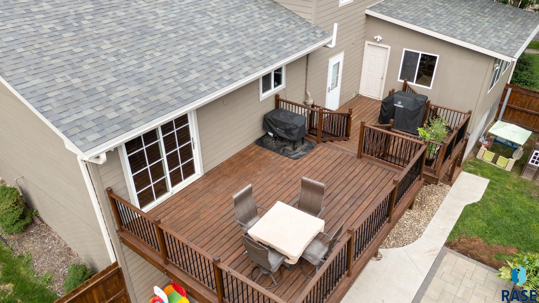 Sioux Falls, South Dakota 57105, United States, 4 Bedrooms Bedrooms, ,3 BathroomsBathrooms,Residential,Active,186542