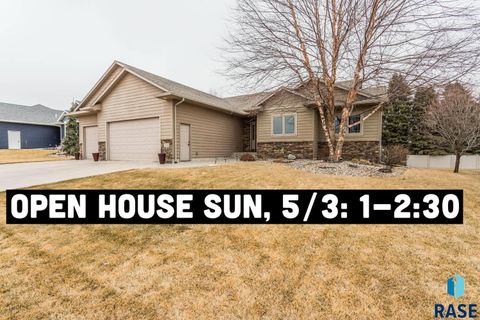 Photo of 7100 E Archstone St, Sioux Falls, SD 57110 (MLS # 22602903)