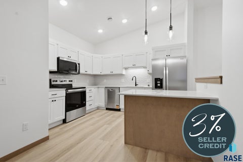 Townhouse For Sale - 9114 W Ark Place<br/> Sioux Falls, SD 57106
