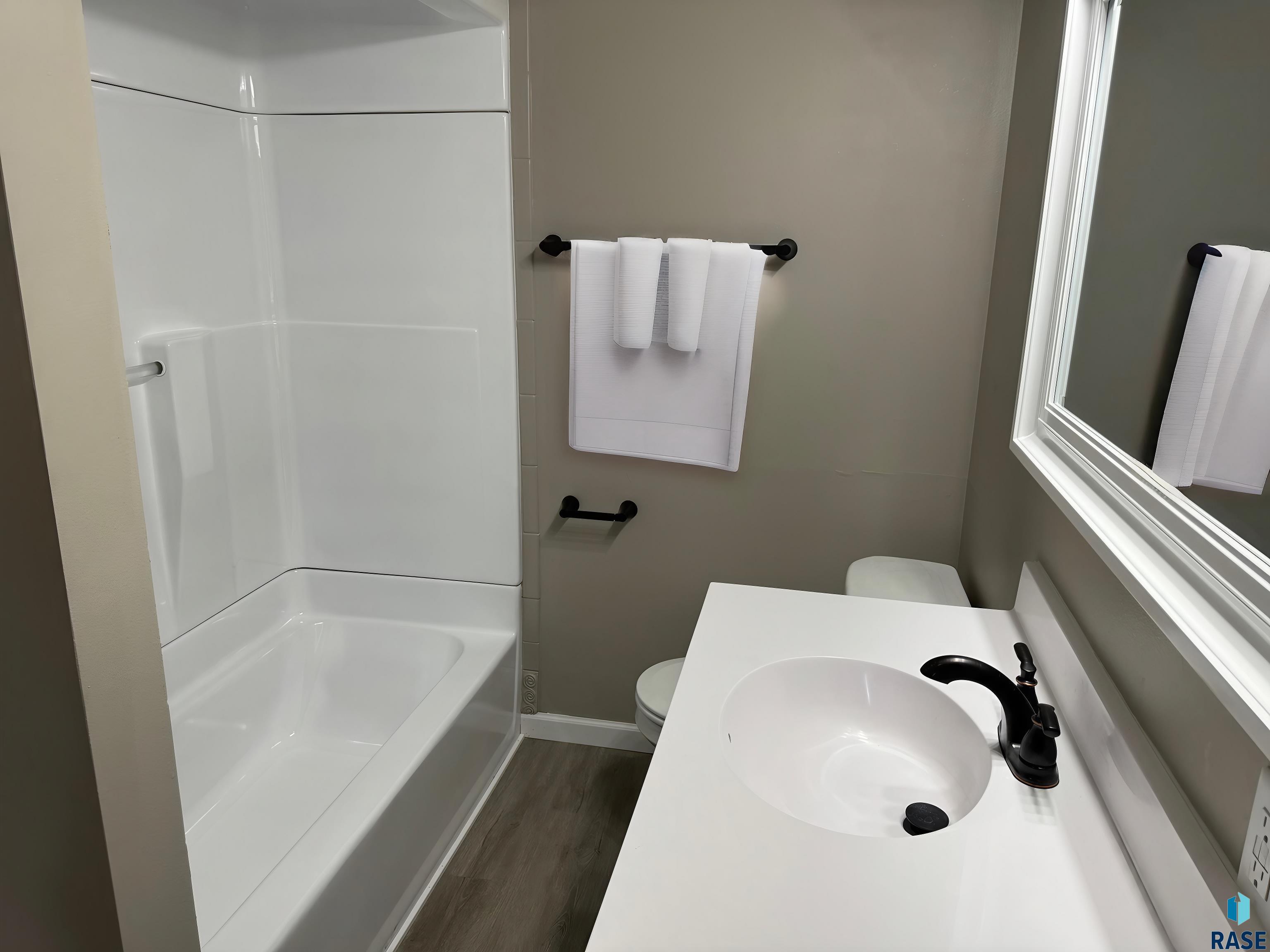 1513 S Splitrock Blvd