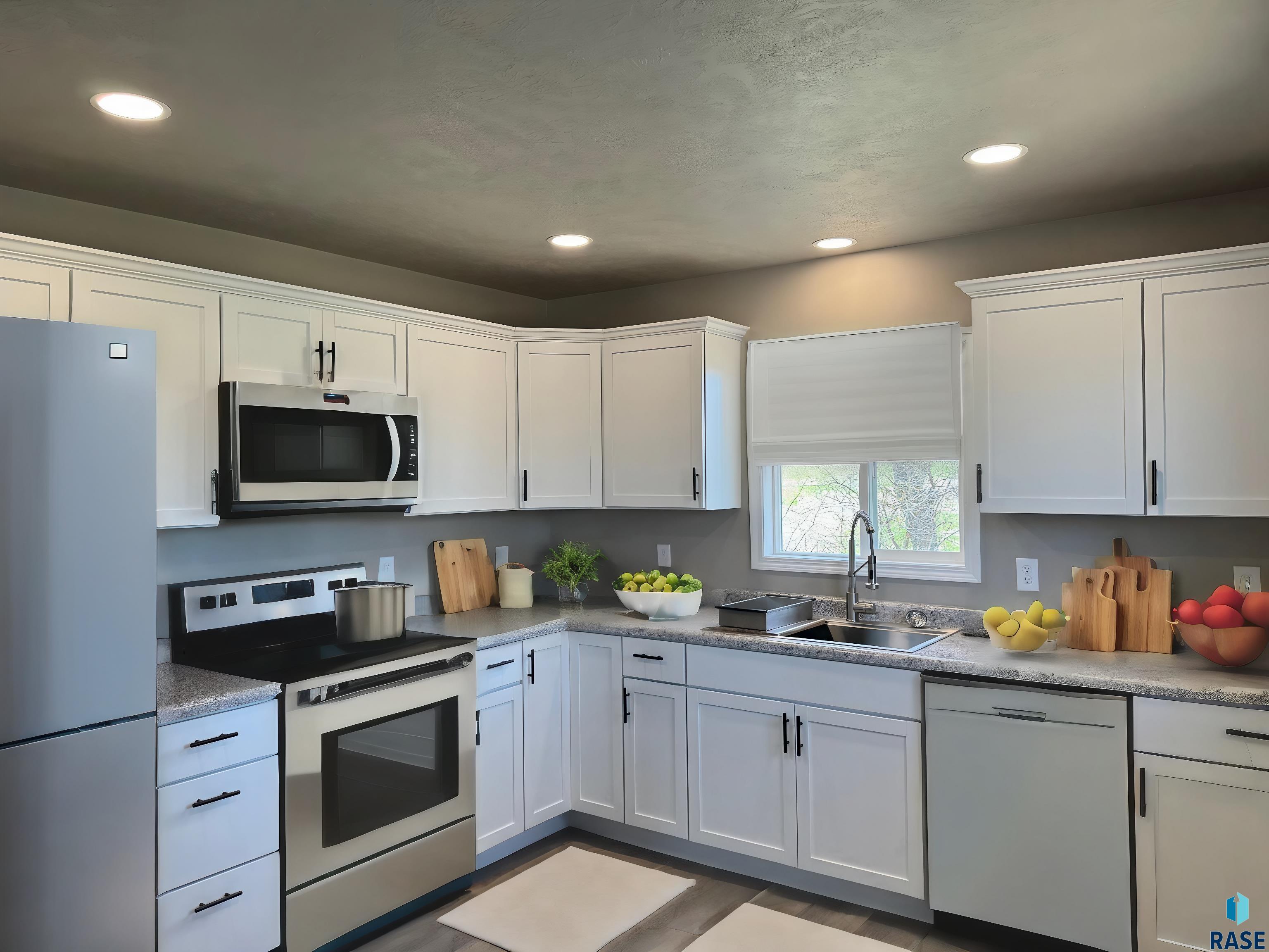 1513 S Splitrock Blvd