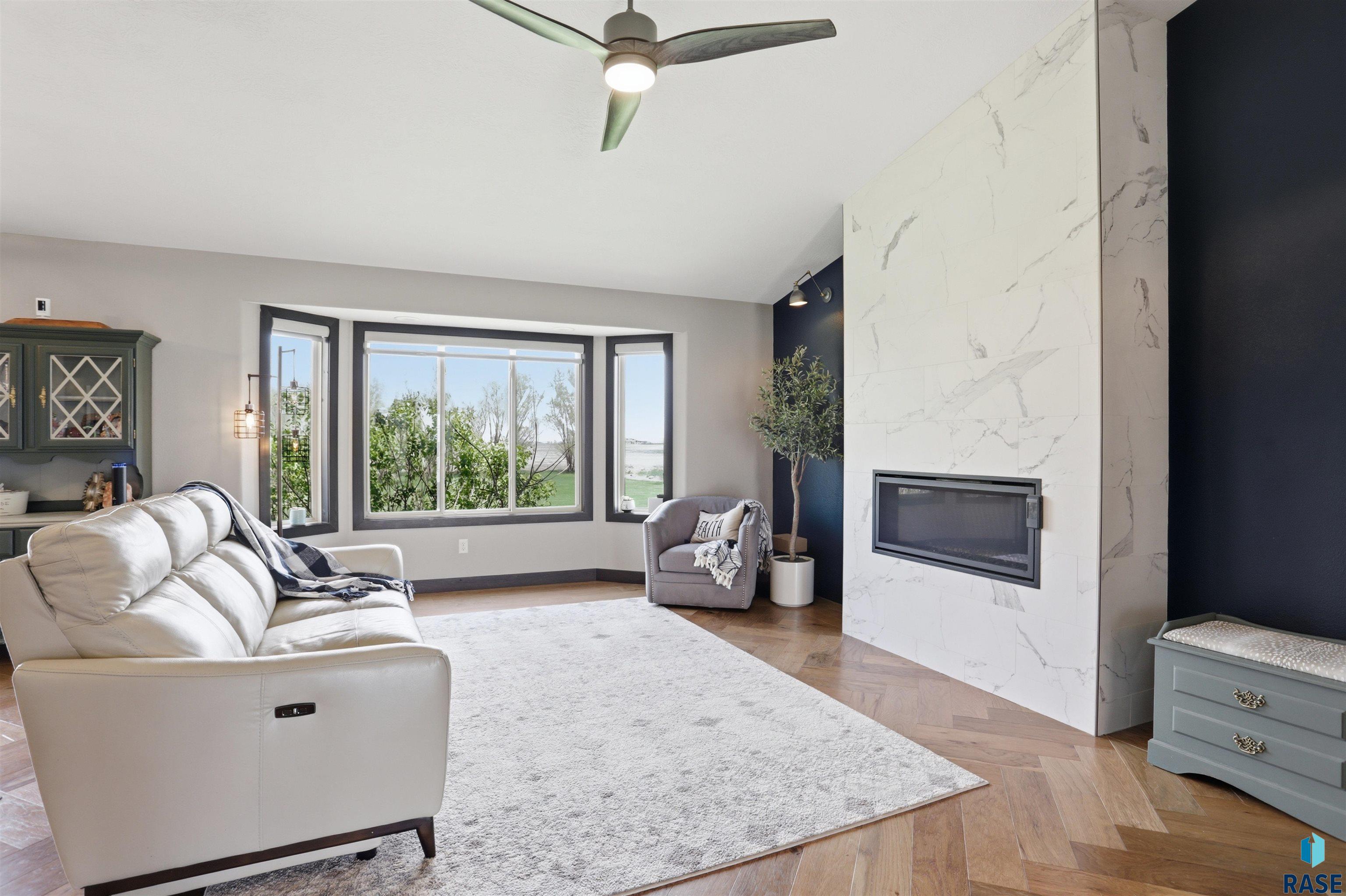 46784 Valerie Pl