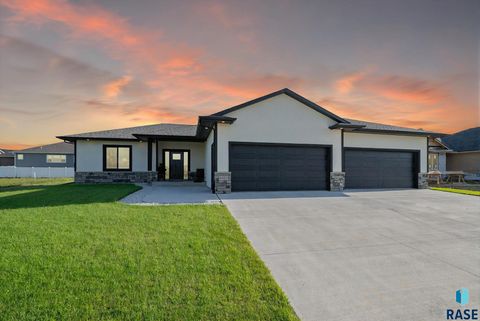 Photo of 6101 W 54th N St, Sioux Falls, SD 57107 (MLS # 22601454)
