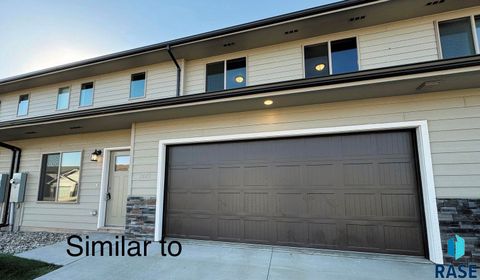 Photo of 3601 E Siasconset Pl, Sioux Falls, SD 57108 (MLS # 22602332)