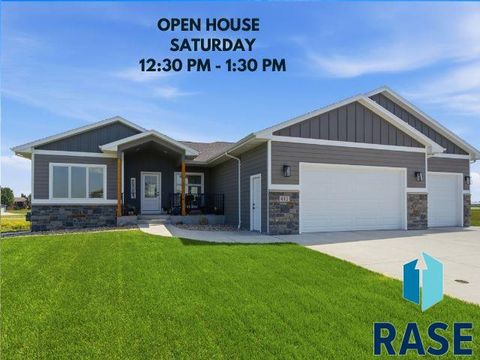 Homes For Sale - 612 Iver Avenue<br/> Baltic, SD 57003