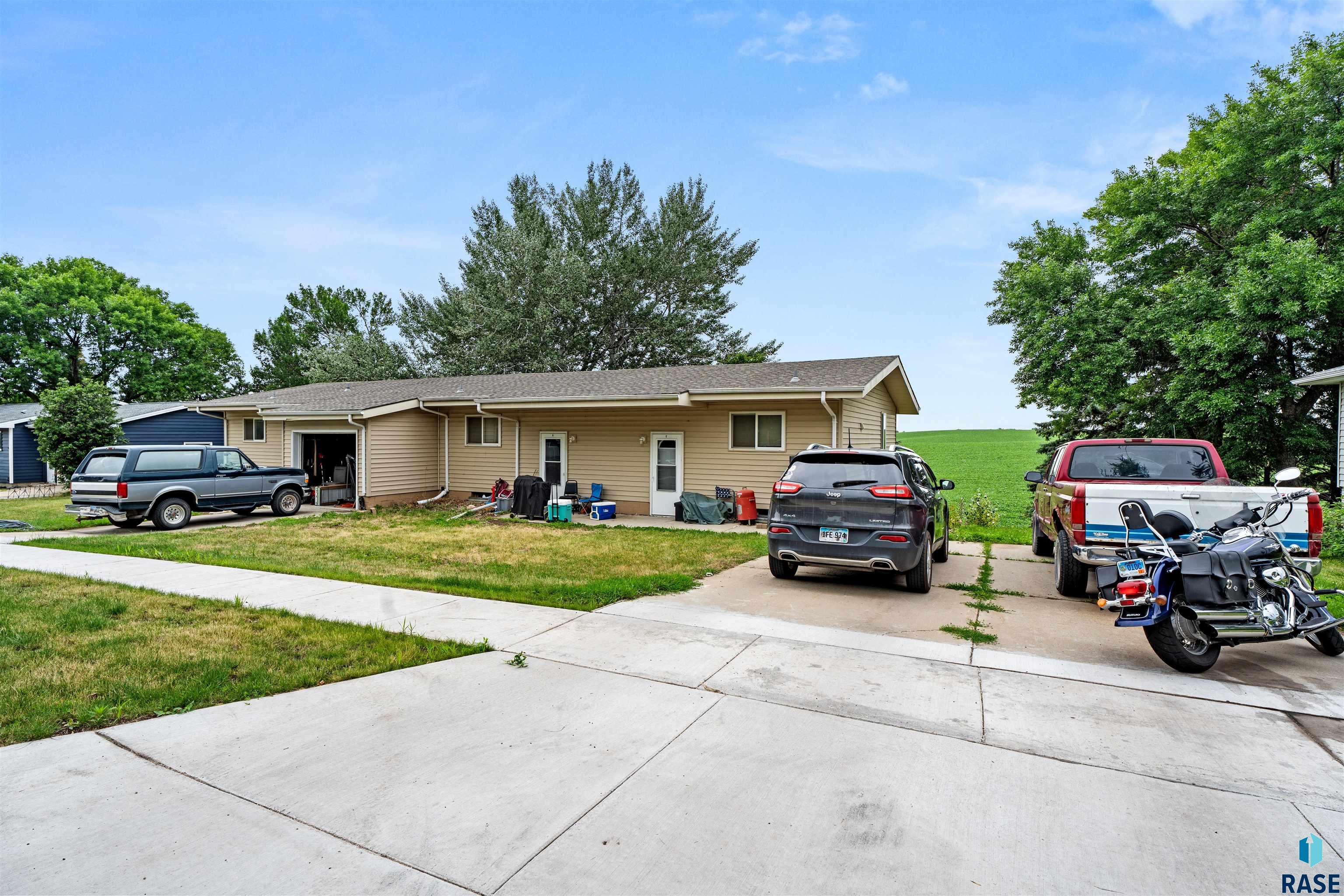 Photo 1 of 49 — 1008 4th St, Garretson, SD 57030
