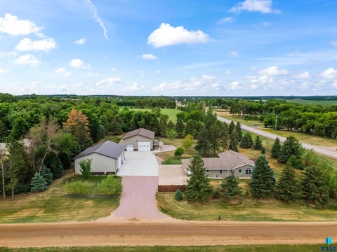 Homes For Sale - 47527 255th Street<br/> Renner, SD 57055