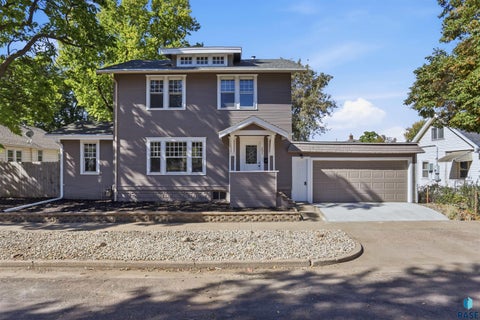 Photo of 231 N Trapp Ave, Sioux Falls, SD 57104 (MLS # 22607772)