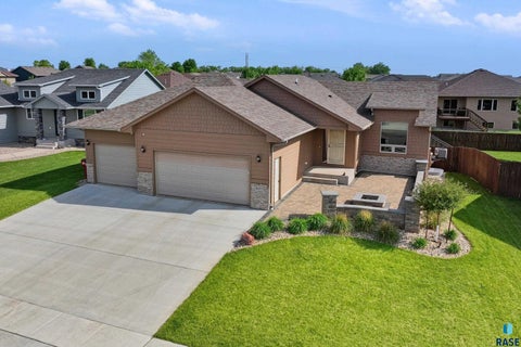 Homes For Sale - 4217 W 90th Street<br/> Sioux Falls, SD 57108