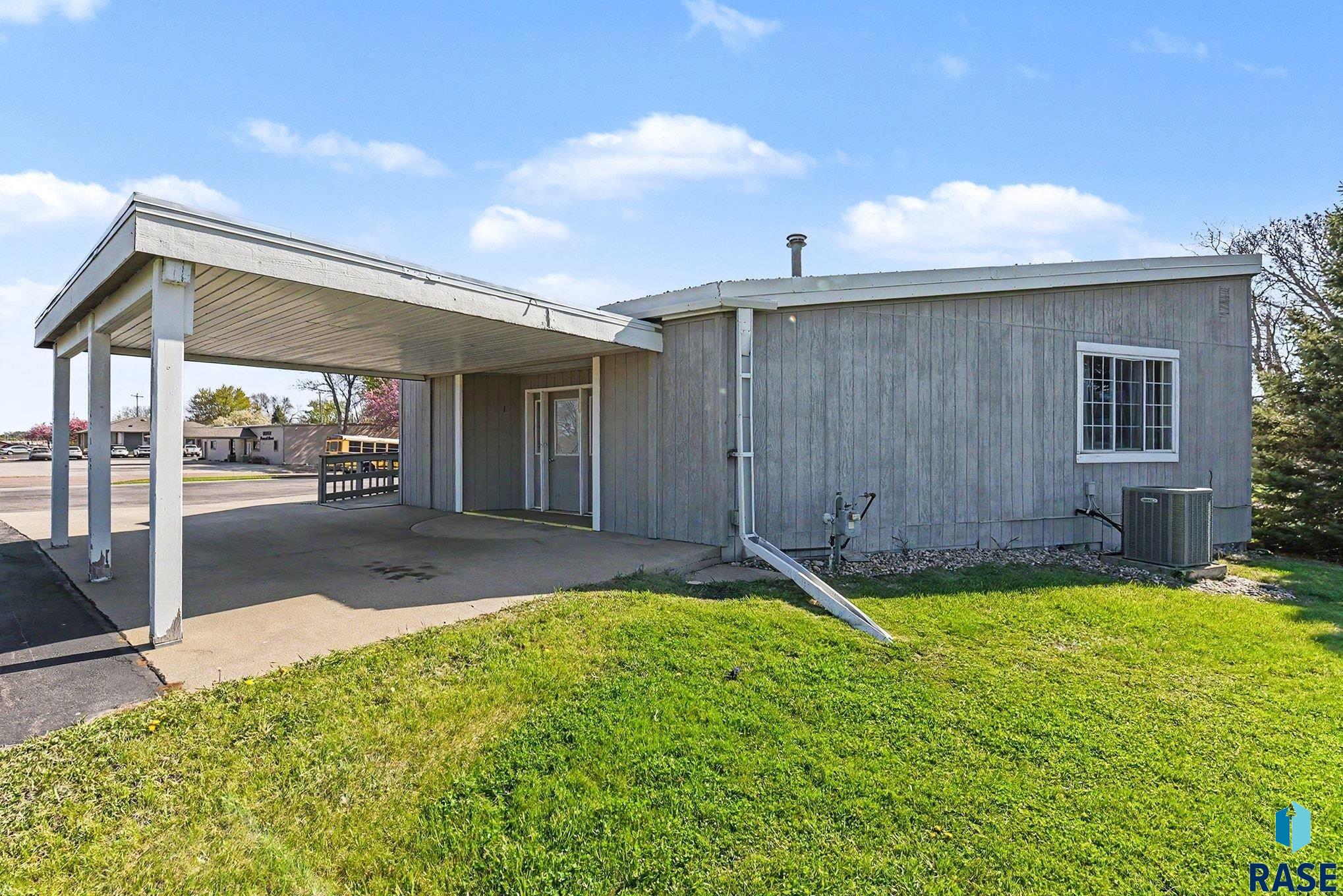 516 N Highland Ave