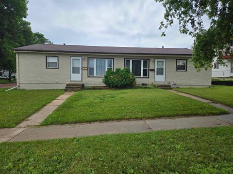 Photo of 3609 & 3611 E 18th St, Sioux Falls, SD 57103 (MLS # 22600009)
